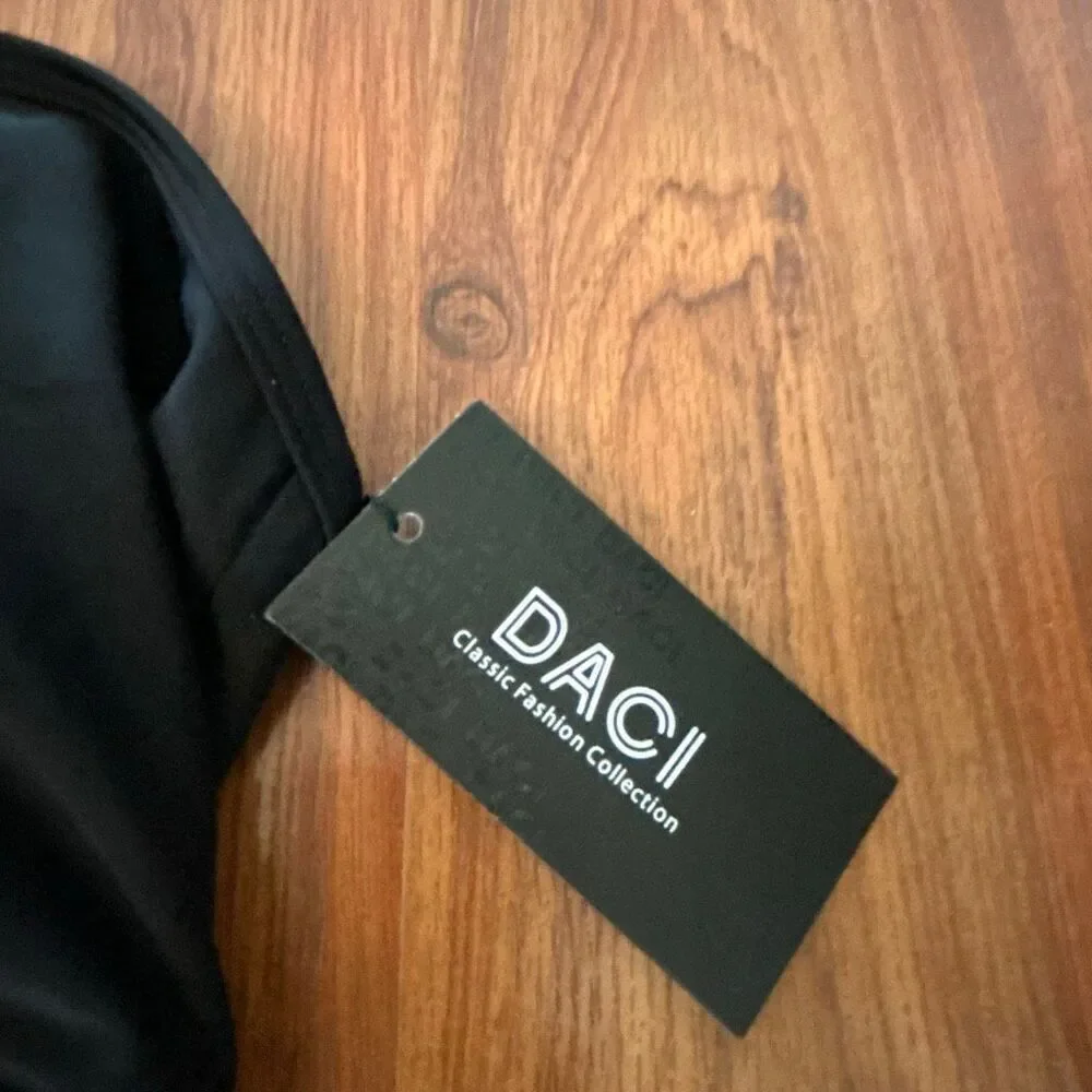 Daci nwt black